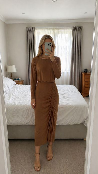 Rochie midi maro/caramel M, elegantă, drapată, mânecă lungă