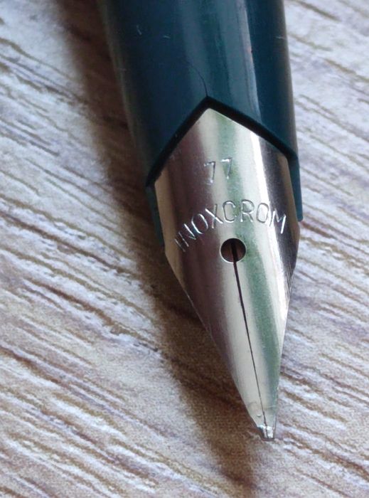 Stilou vintage Inoxcrom 77 (Spania) – Stare foarte buna culoare verde