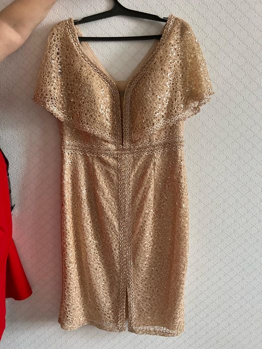 Продам Платье для мероприятии