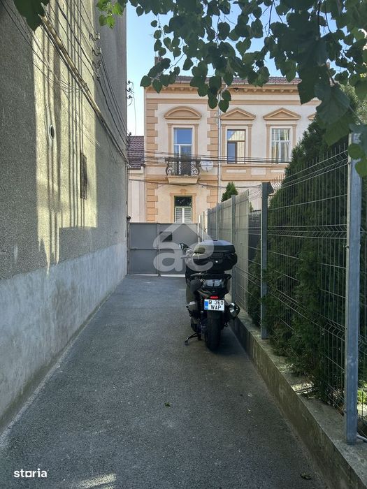 Apartament Ultracentral 3 camere 106 mp