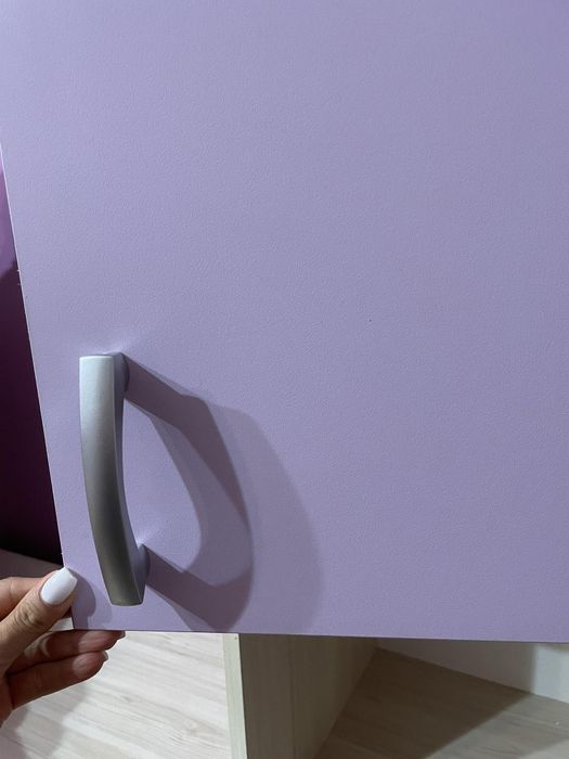 Запазени. Мебели за детска стая в нежно лилав (само гардероб -250лв)