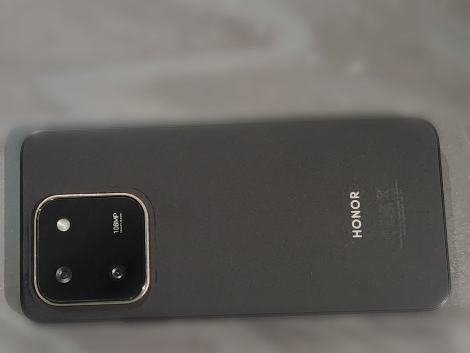 Honor x7d очень в хорошем состоянии
