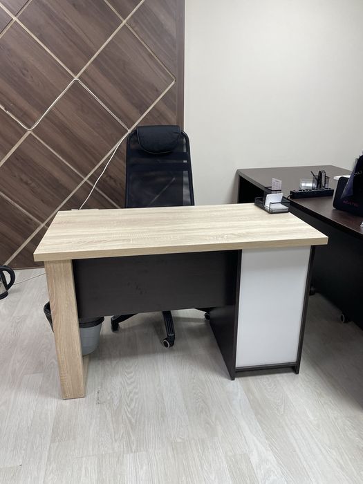 Продам столы офисные