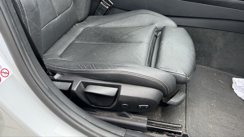 BMW F31 Кожен салон recaro