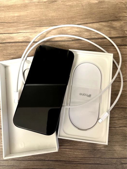 iPhone 16 Pro 128GB Black Titanium