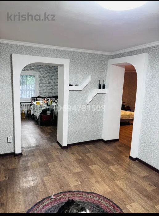 Продаётся дом с участком 10 соток