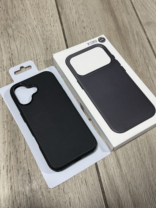 Husa pentru iPhone 17/ iPhone 18/ Poetocaliu/ Negru/ Mov
