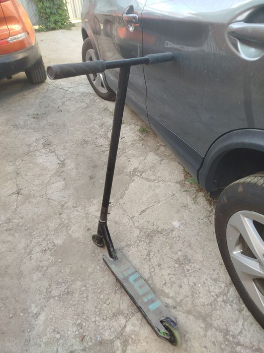 Продается самокат.трюковой.