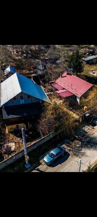 Vand casa  de locuit plus magazin