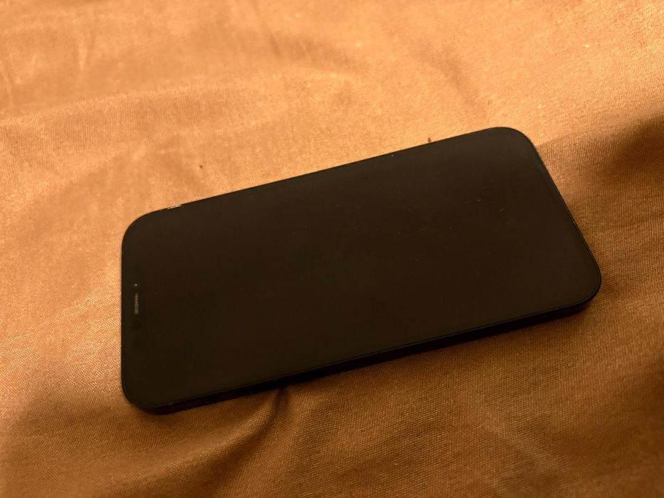 Iphone 12 baterie 78%