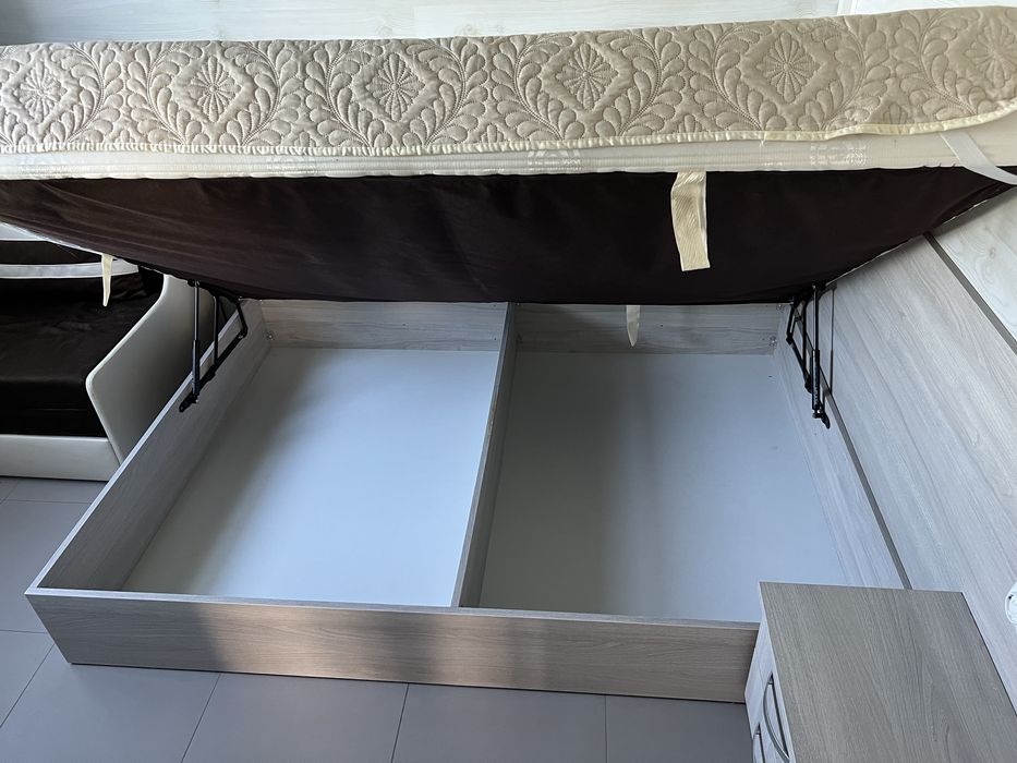 Легла Спални