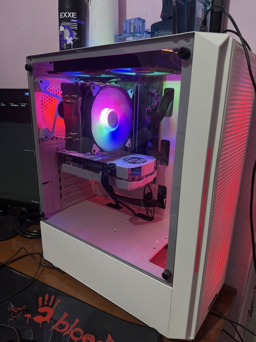 PC monitor, kreslo, stol full, rx 580 8Gb, 1tb pamyat i3 10100