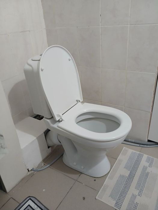 Продам рабочий унитаз