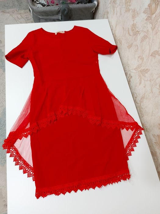 Продам   вечерние платья