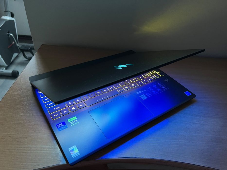 Laptop Gaming Acer Predator Helios Neo 16S AI OLED 240Hz Ultra 9 275HX 32GB RAM NVIDIA RTX 5070 Ti 1TB SSD Windows 11