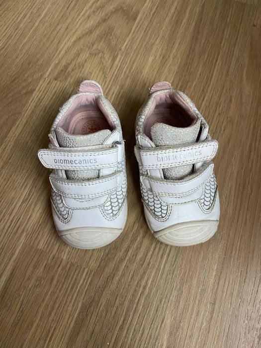 Biomecanics marimea 18 si 19