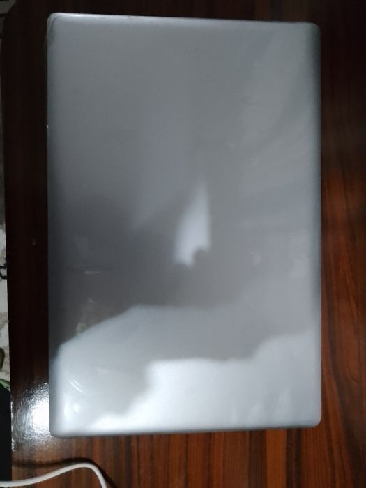 Srochno Noutbuk sotiladi