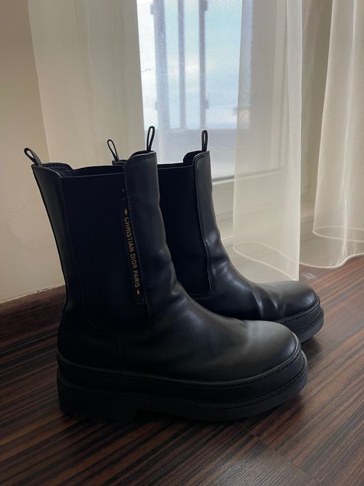 Кожени боти Д///