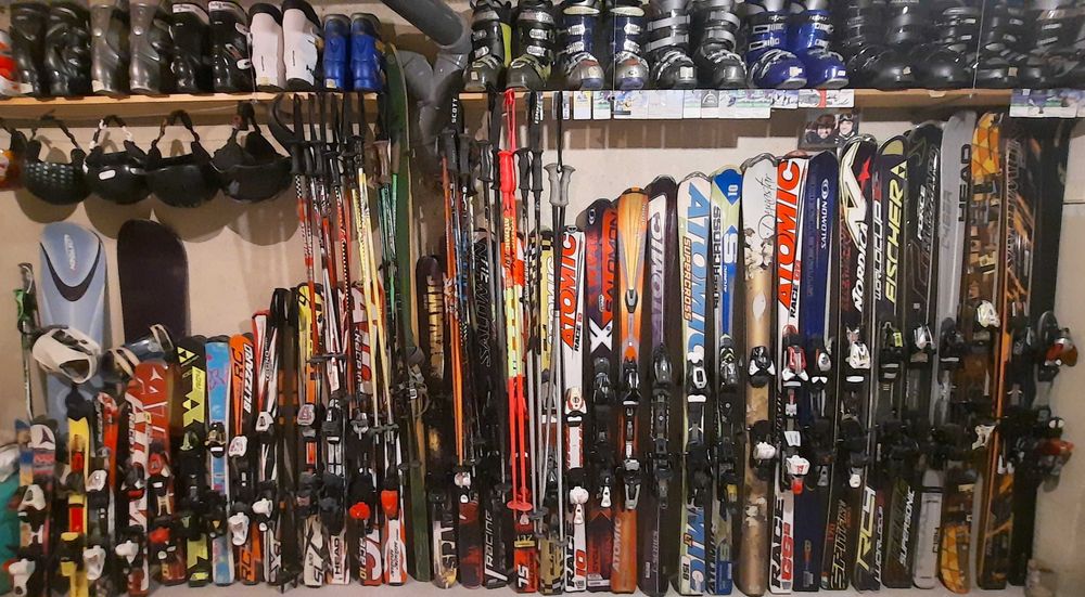 Ски и ски оборудване