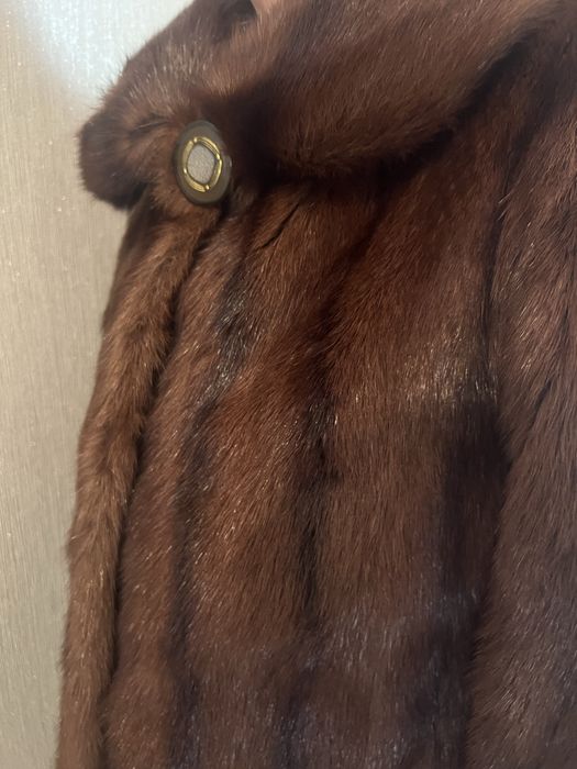 Продам норковую шубу