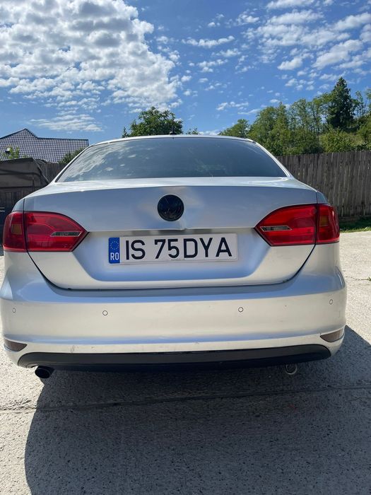 VOLKSWAGEN Jetta 2012 — imagine 4