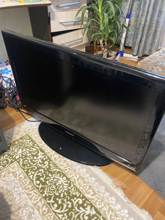 Продам телевизор