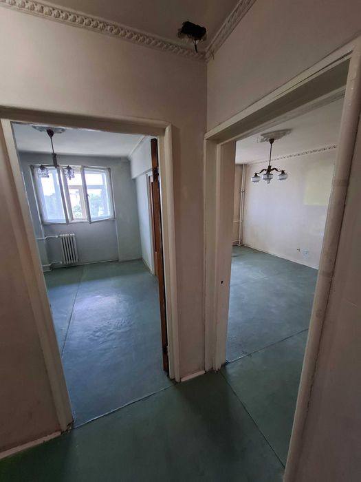 Apartament 3 camere, decomandat. Bloc reabilitat, loc de parcare. Drumul Taberei. Proprietar