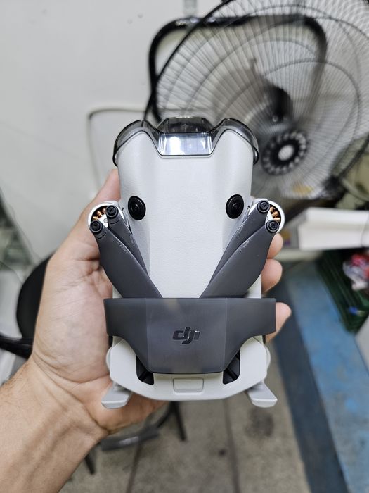 Квадрокоптер DJI mini 4 Pro