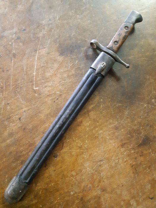 Продавам щик - нож