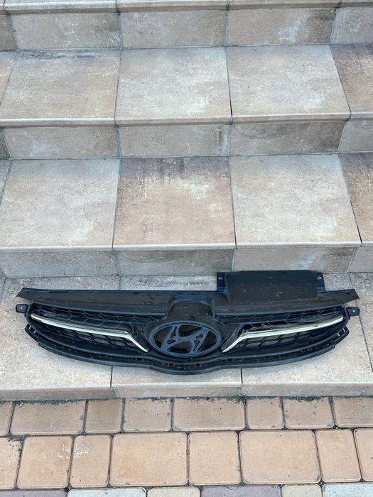Решетка радиатора Hyundai (оригинал)
