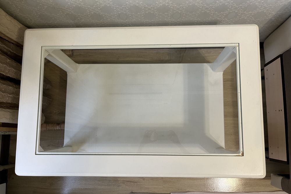 Журнальный столик