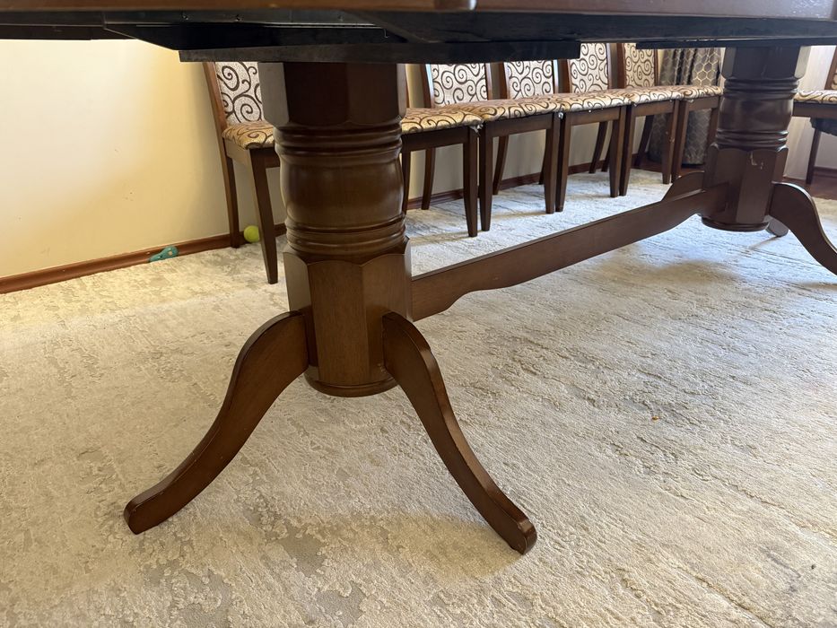 Малайзийское Стол деревянный