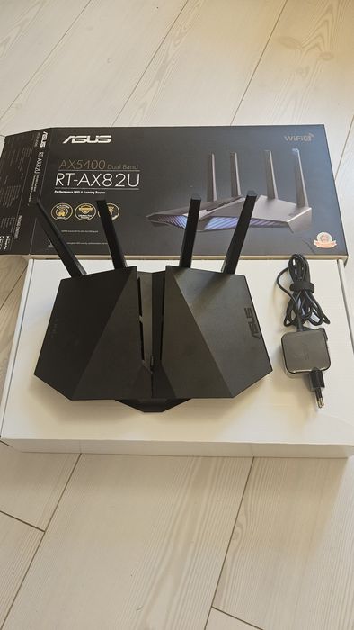 Vand Router Asus RT-AX82U AX5400 Dual Band WiFi 6 AiMesh Gigabit RDS