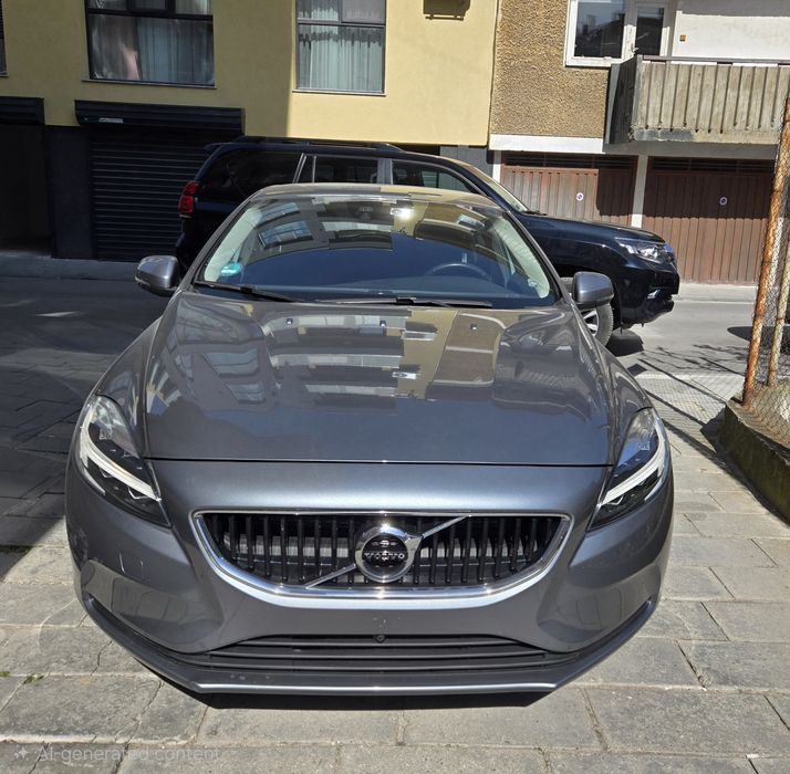 Volvo V40 - 2019 година