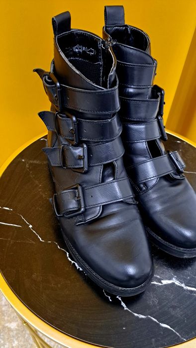 Ghete, imitatie piele, nr 38