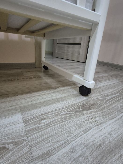 Продам детскую кроватку