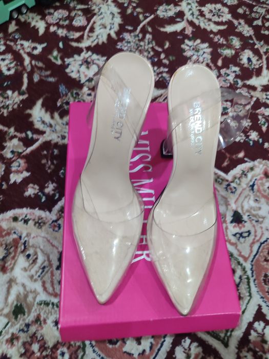 Tufli 37 razmer yengide