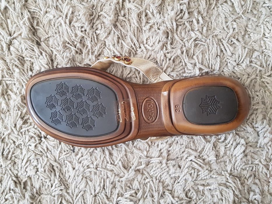 Дамски чехли SCHOLL