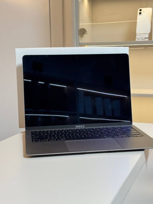 MacBook Air 13 2020 M1 93% | т29456