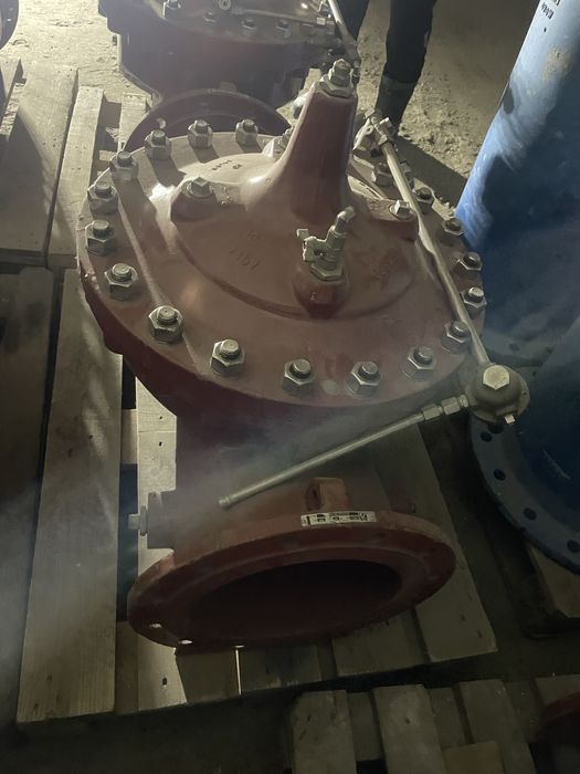 Задвижки  муфты  флянцы