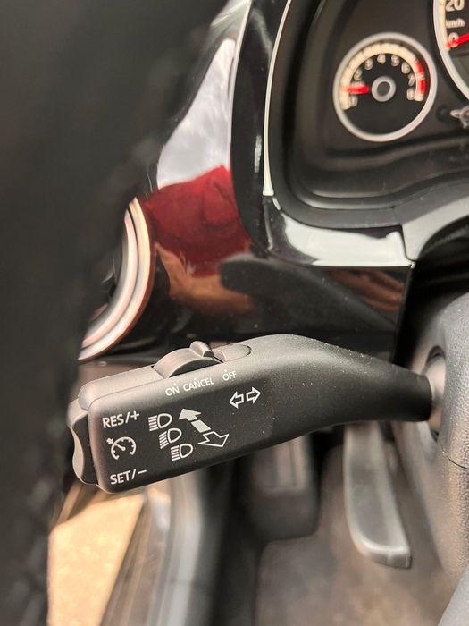 VW Up! - 1.0 MPi 75CP - 2016 - 150.000km