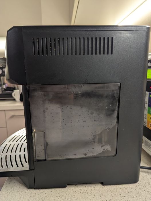 Кафемашина кафе автомат Delonghi Caffe Corso