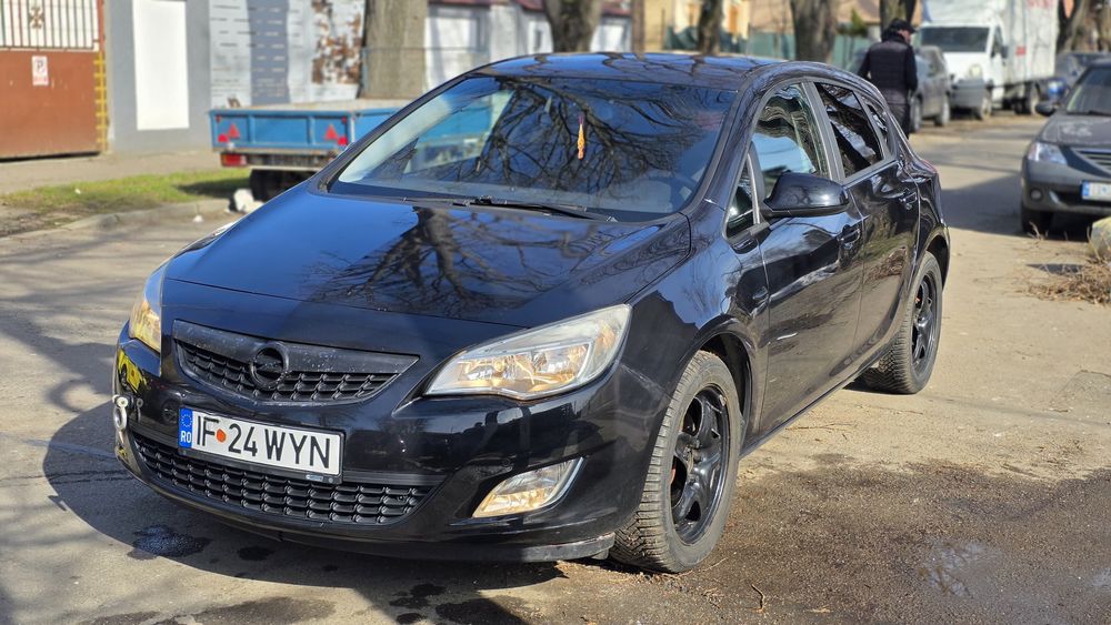 OPEL Astra 2012 — imagine 2
