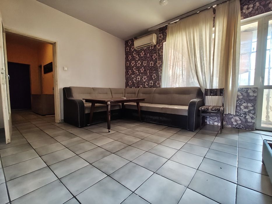 Апартамент за продажба