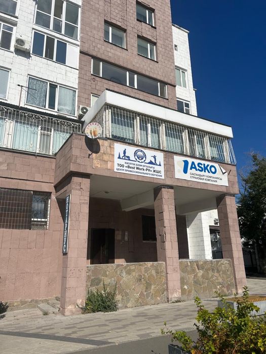 Сдам в аренду кабинет 12 м2