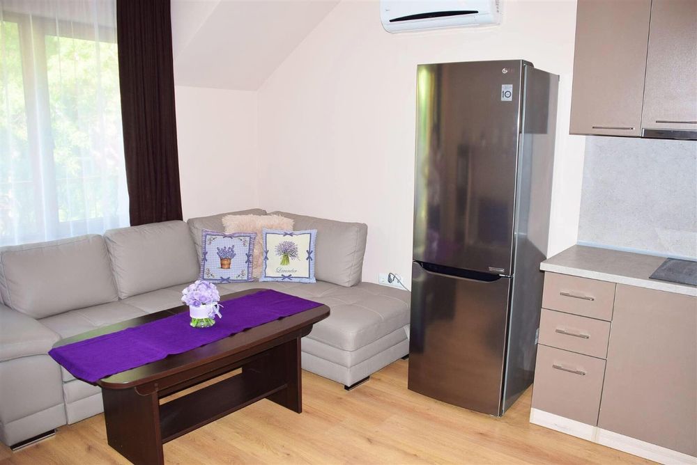 Дава се под наем Тристаен апартамент в Варна, Център - 90 кв.м за 510 € - Снимка #4