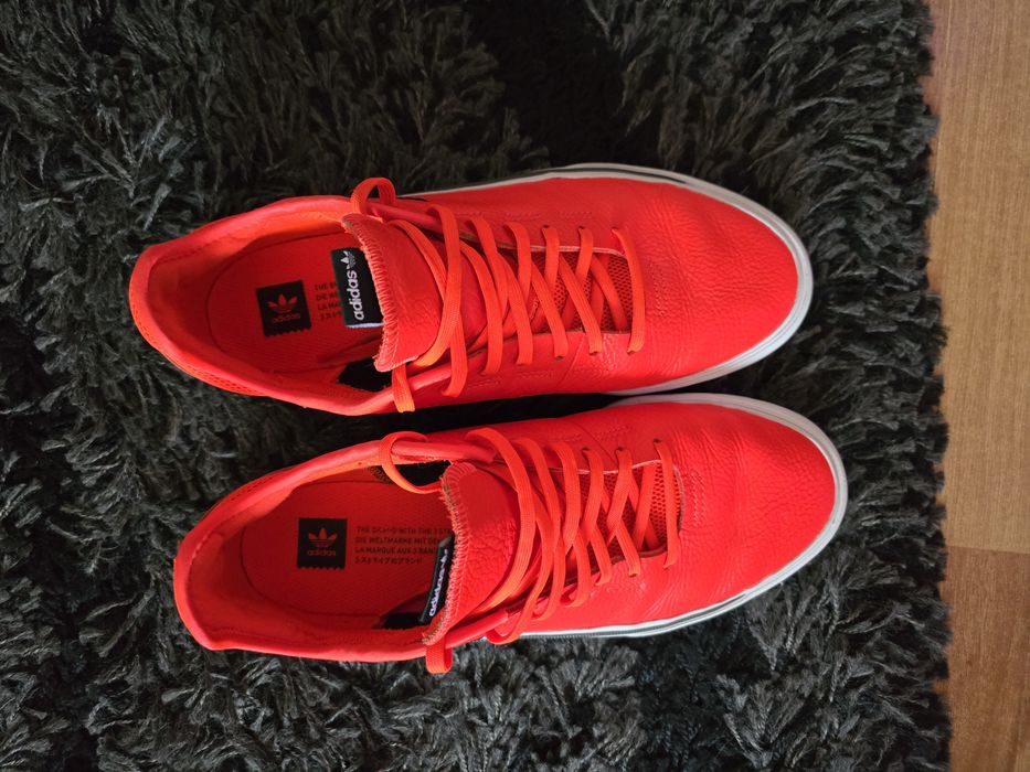 Vand tenesi adidas piele