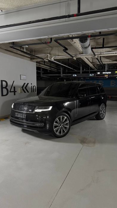 Range Rover P530 LWB  5 seats