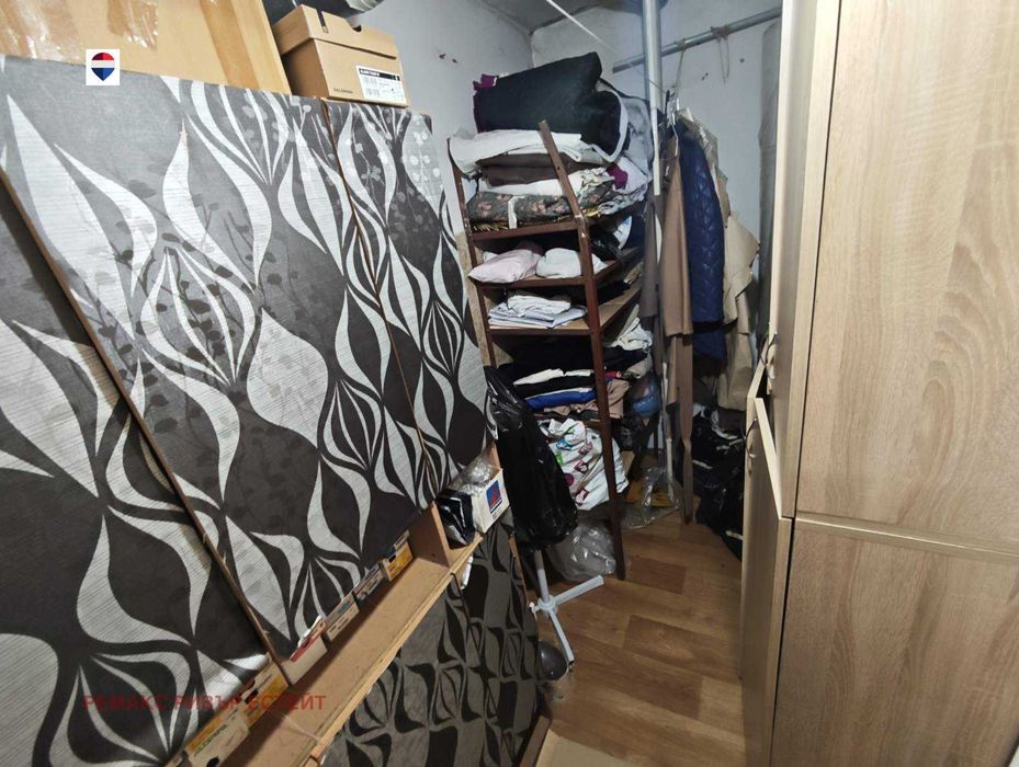 Офис под наем кв. Възраждане