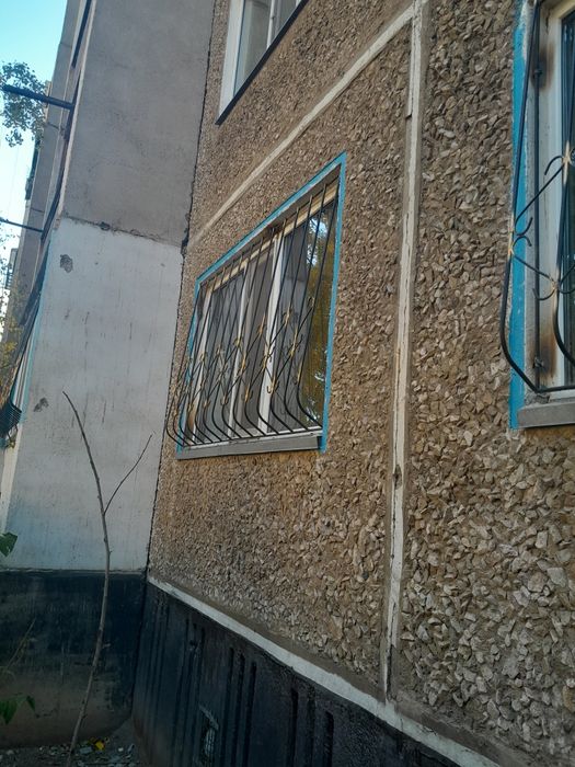 Железные двери и решетки